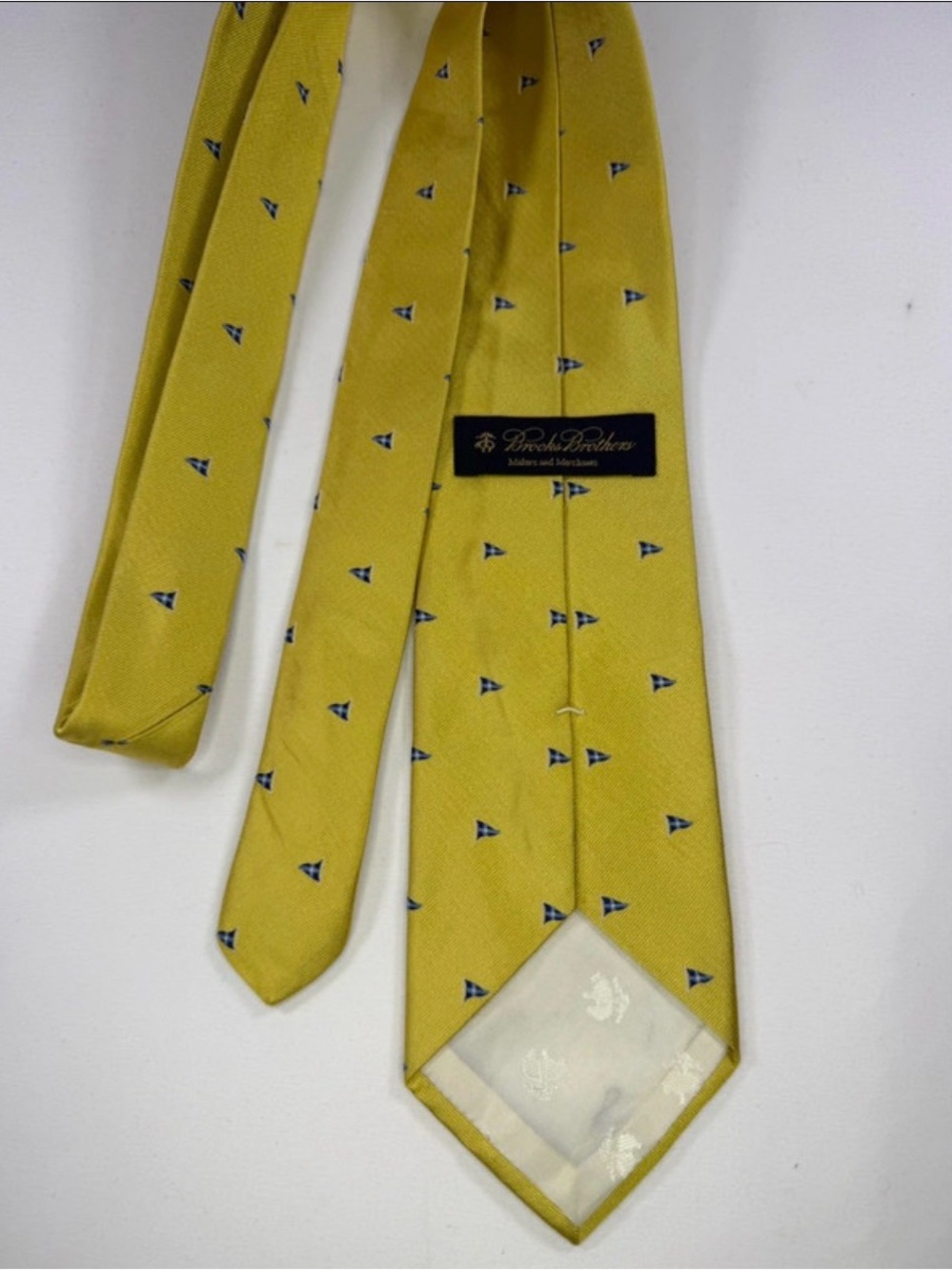 Brooks Brothers Yellow Silk Tie with Small Navy Motif